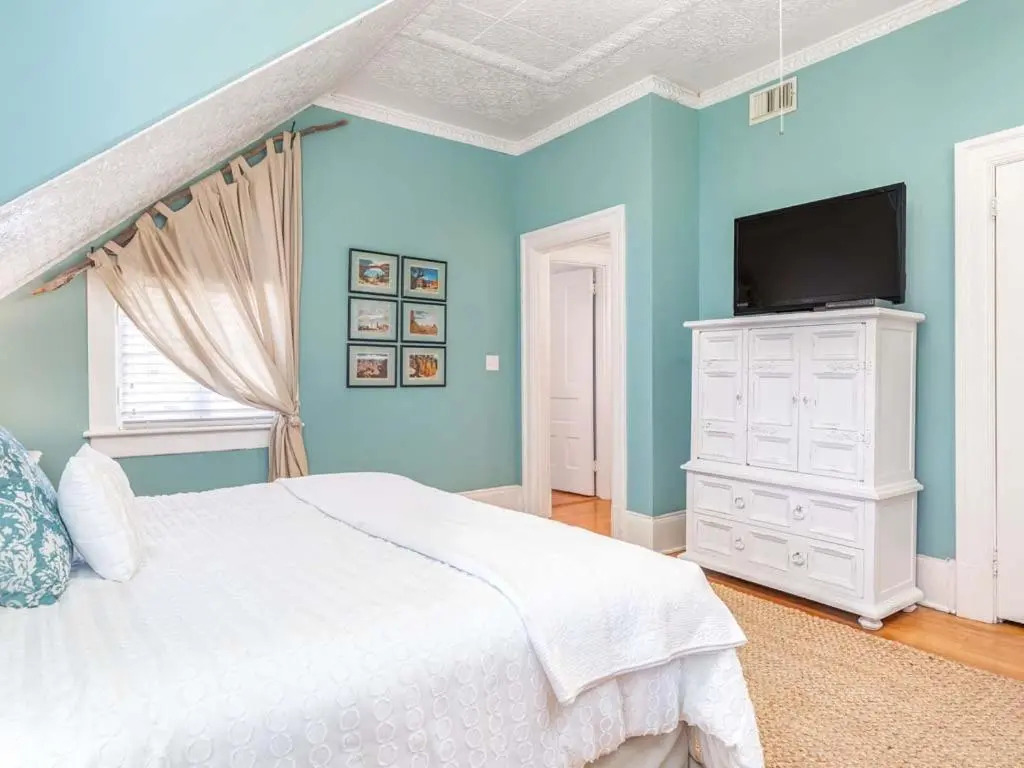 Whitecaps by Tybee Vacation Rentals