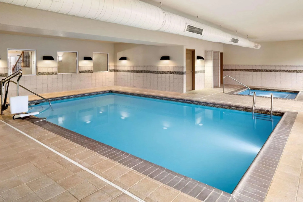 Country Inn & Suites by Radisson, St Peters, MO