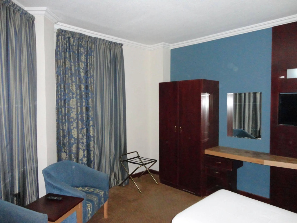 Elaf Al Bustan Hotel