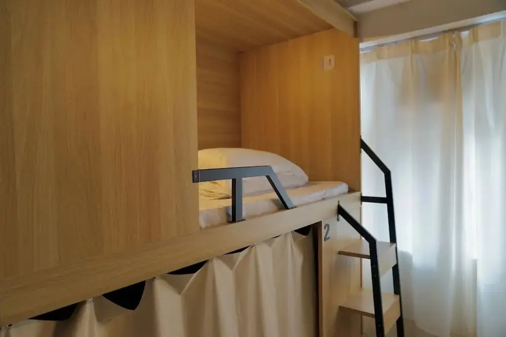 Waveflo Hostel 浪花青旅