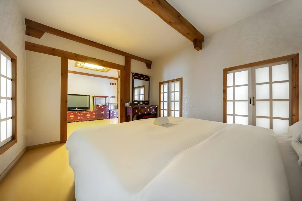 Gyeongju Ragung Hotel