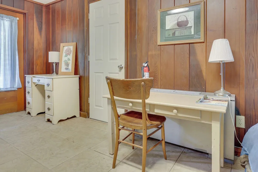 Pet-Friendly Youngstown Cottage w/ Yard