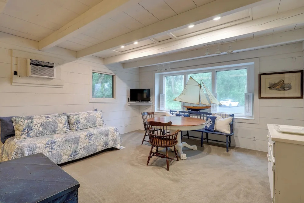 'nantucket Cottage' w/ Fishing Dock + Sunsets
