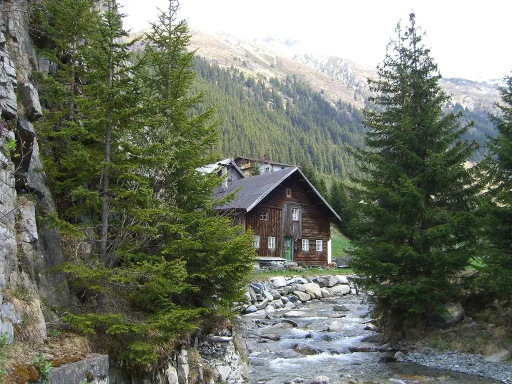 Pension Vallüla