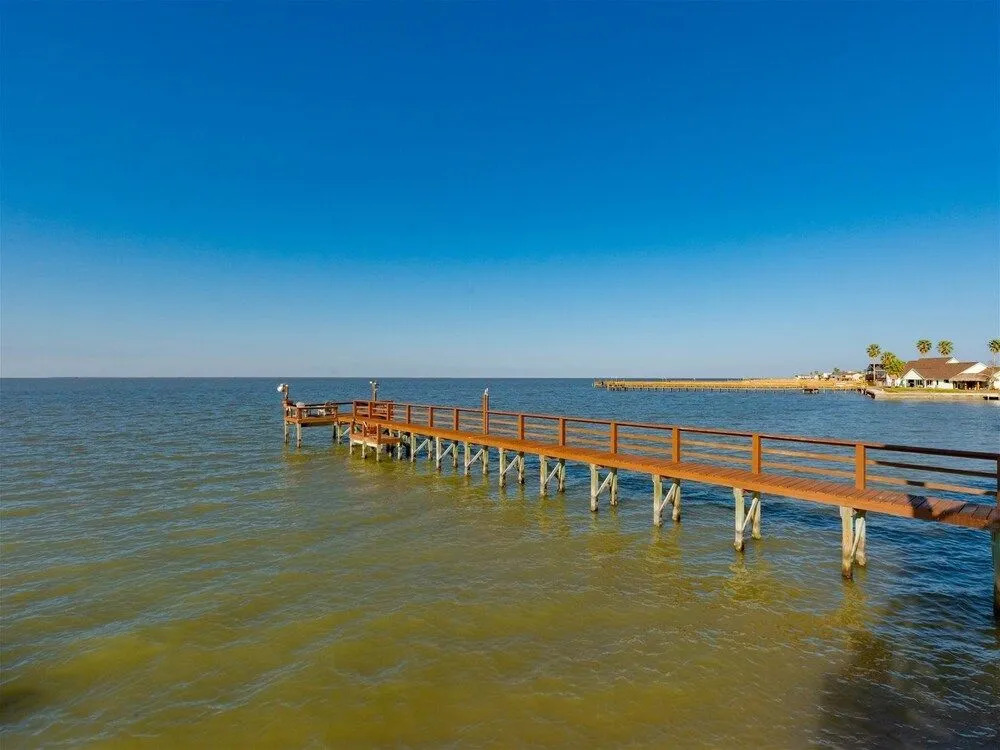 Pelican Point