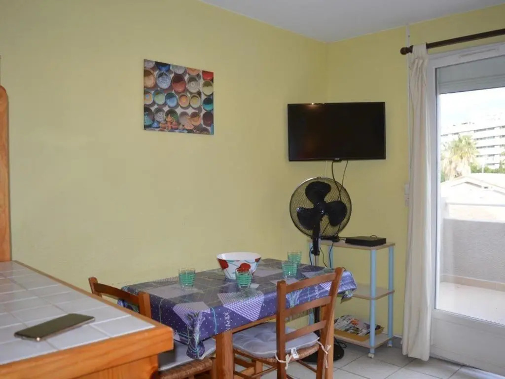 Appartement Saint-Cyprien, 2 pièces, 4 personnes - FR-1-225D-85