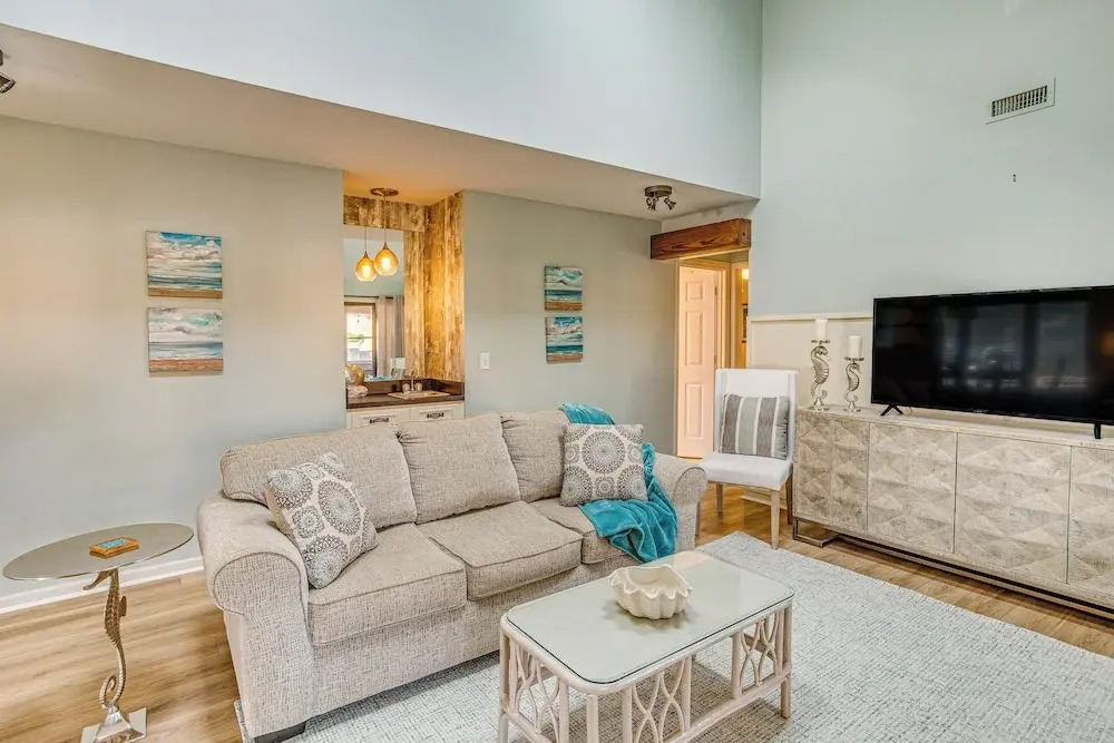 Cozy North Myrtle Beach Home: 3 Blocks to Ocean!