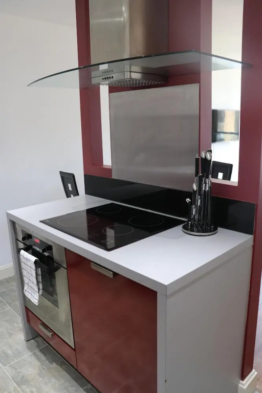Modern One Bed City Centre Apartment in Southside