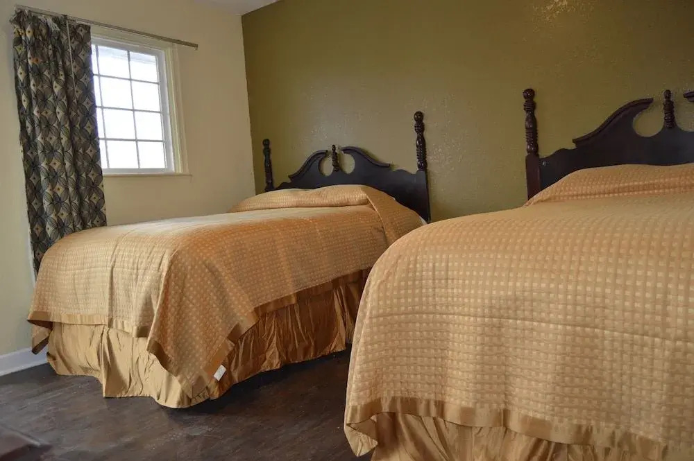 Regency Inn