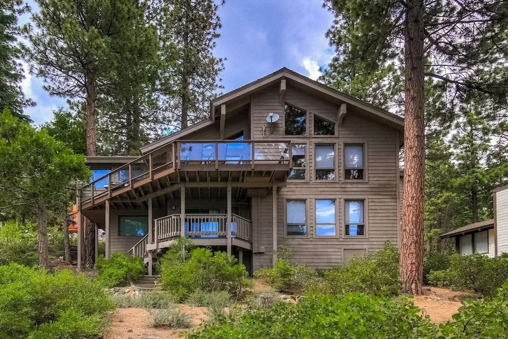 Lakeview Getaway