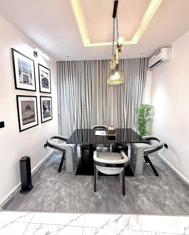 The Jhash Serviced Apartment