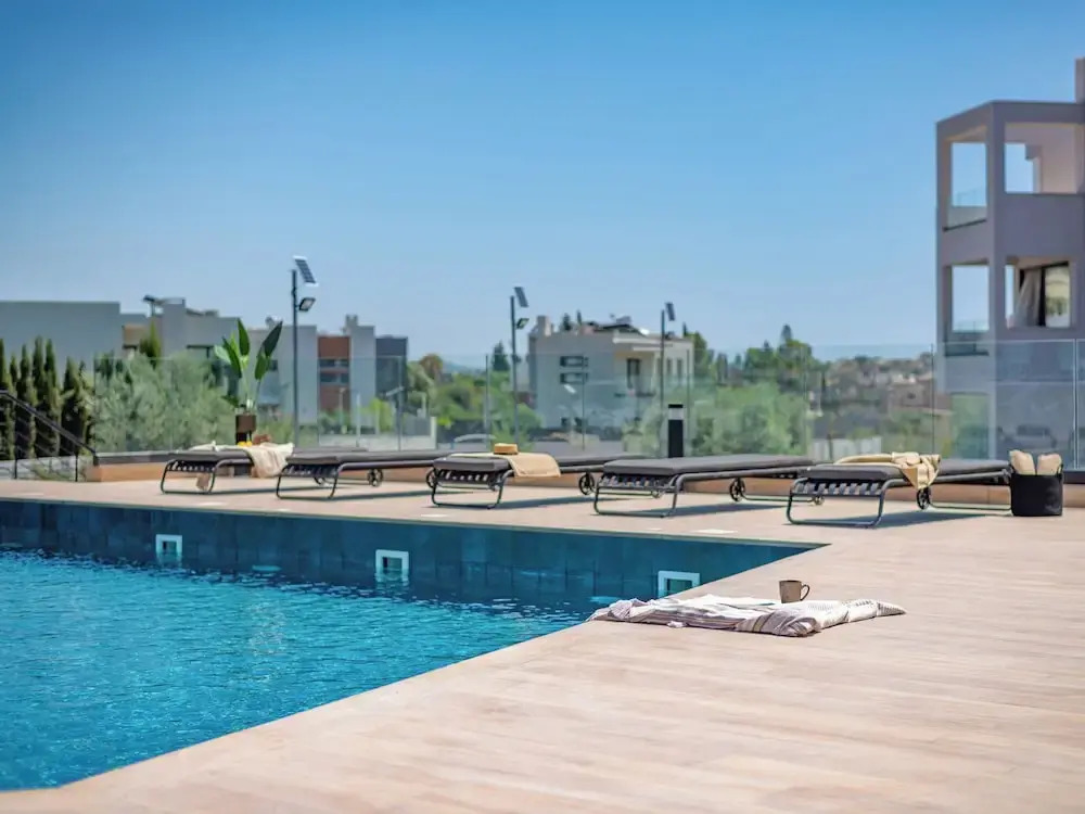 Sanders River Plaza - Chic 2 Bedroom Apartment