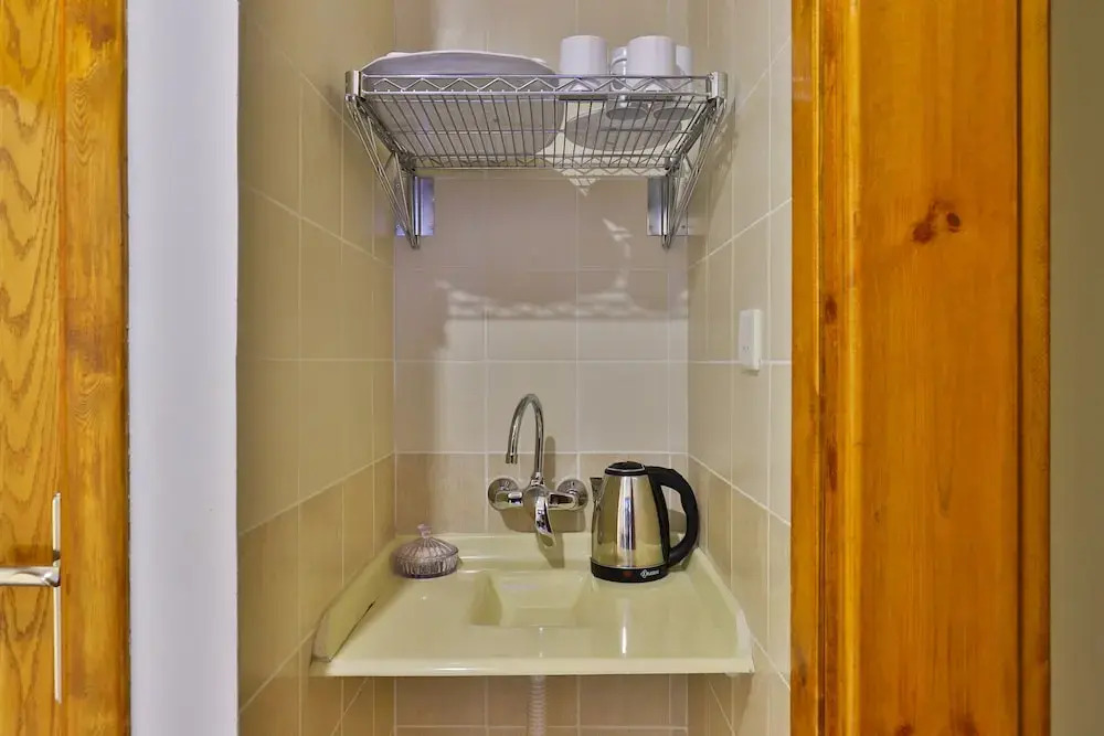 OYO 323 Aknan Ohod Hotel