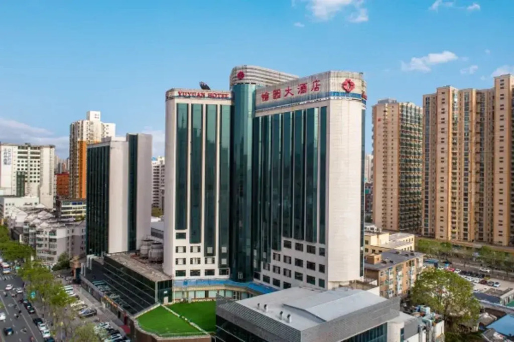 Y Hotel (Taiyuan Jiefang Road Liuxiang Kaihua Temple Metro Station)