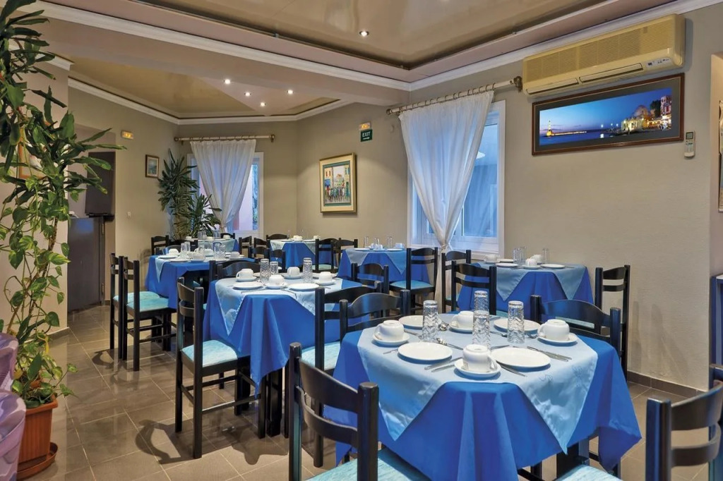 Hotel Koukouras-Lia Apartments
