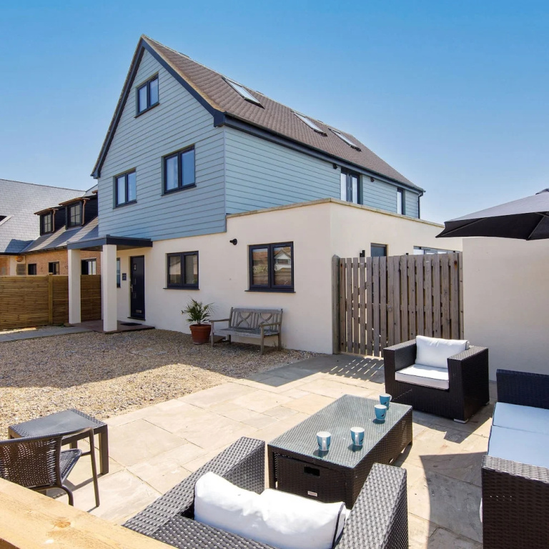 The Sea House - Ultimate Seafront Living & Sunsets