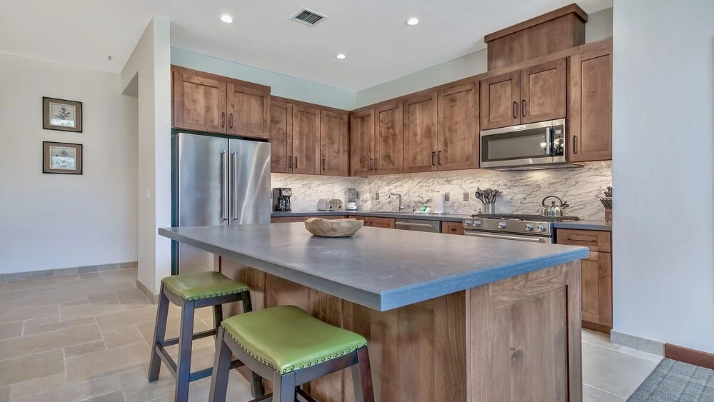 3br Luxury Â steps To Heavenly Gondola & Village 3 Bedroom Condo by RedAwning