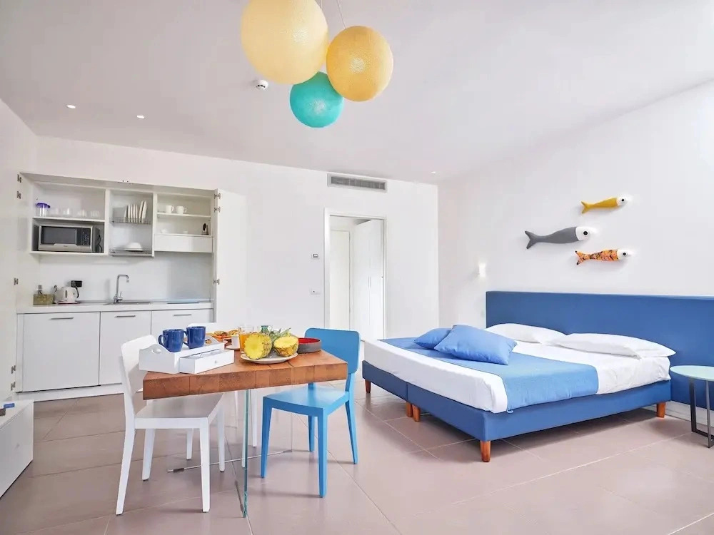 Hotel with panoramic swimming pool in porto San Paolo