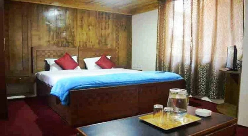 Hotel Orchid Residency