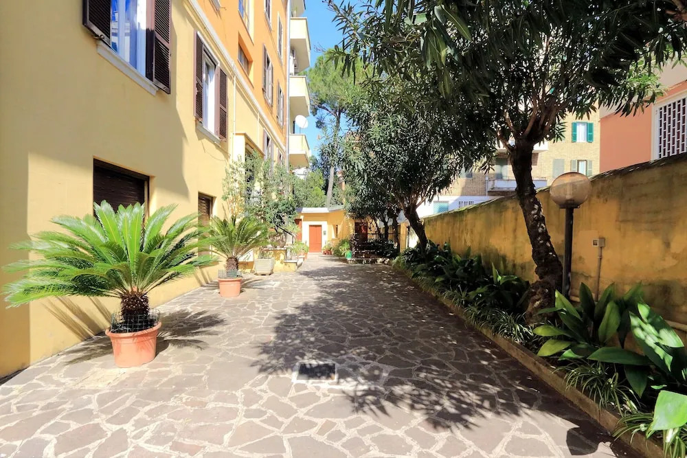 Rent In Rome - San Pietro Suite