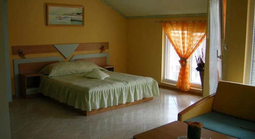 Dari Guest Rooms Стаи за гости Дари