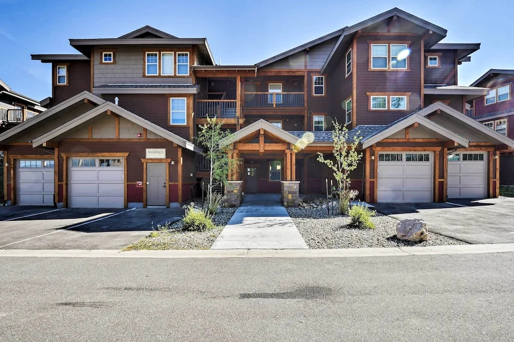 Winter Park Retreat: Mtn Views & Pool Access!