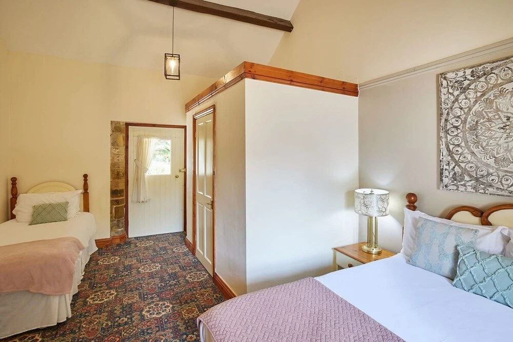 Host & Stay - The Arches Country House