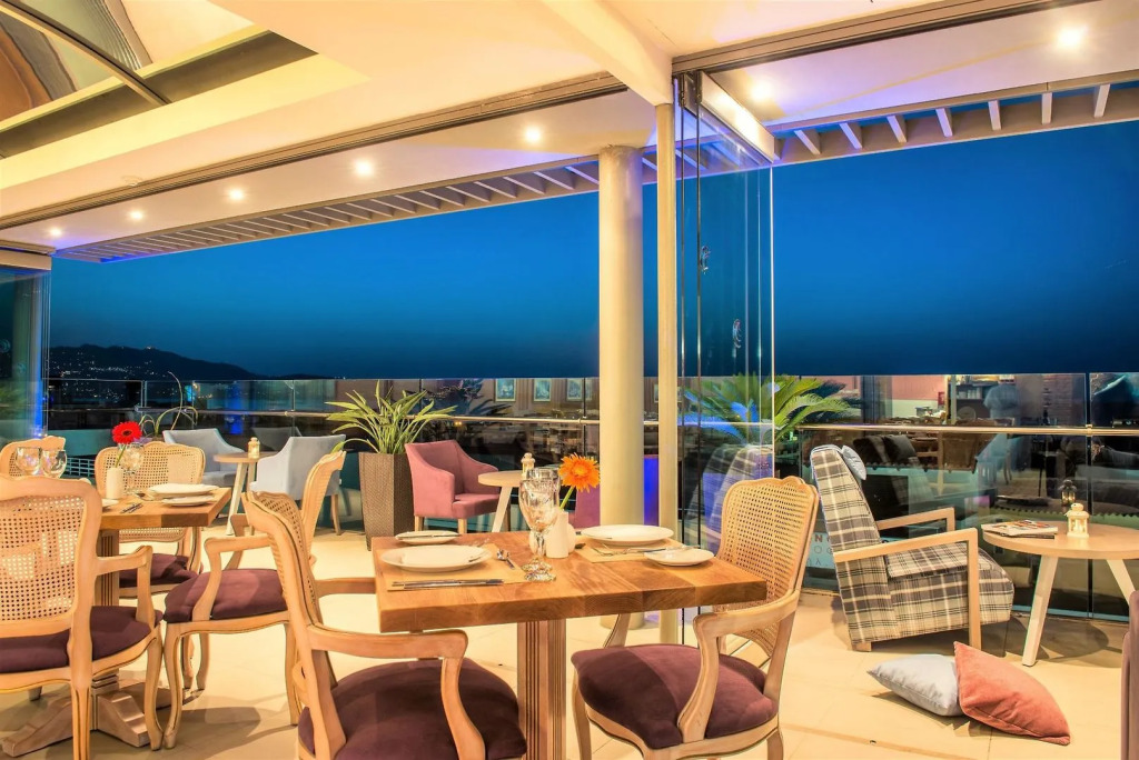 Castello City Hotel