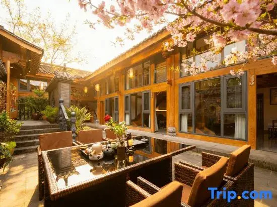 Hanya Ge · Boutique Holiday Homestay