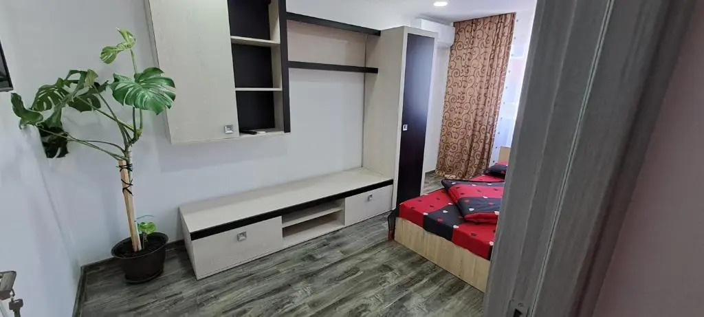 Apartament Bratu strada Rozelor Etaj 3
