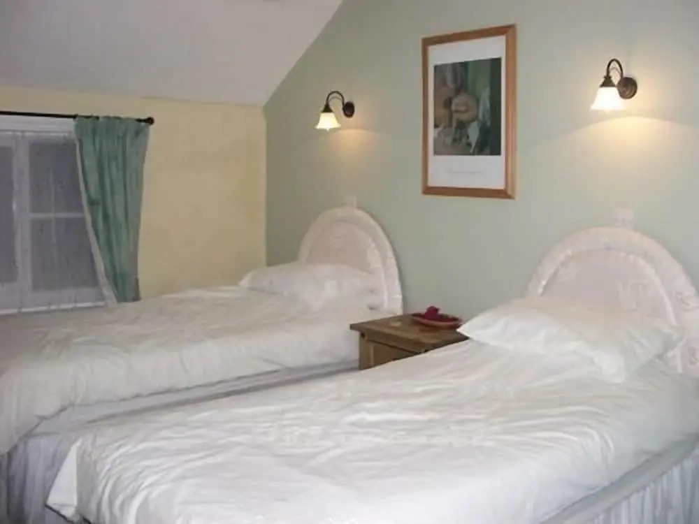 The George Hotel