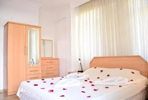 Violet 1 Apartment