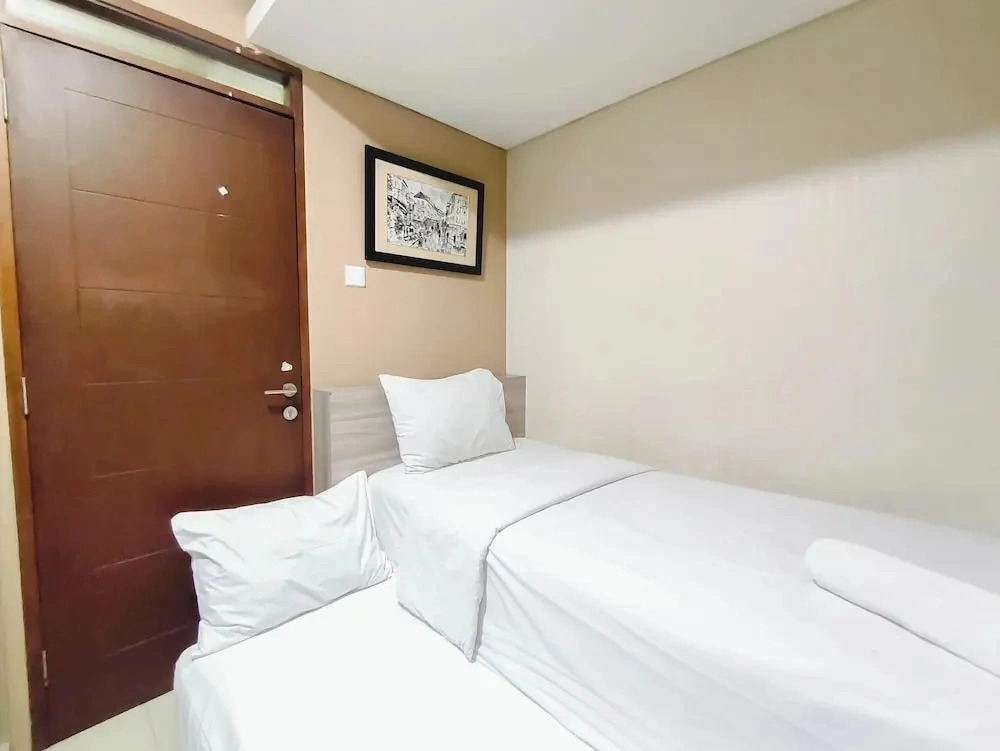 4 Pax Warm Brown 2Br At Gateway Pasteur Apartment