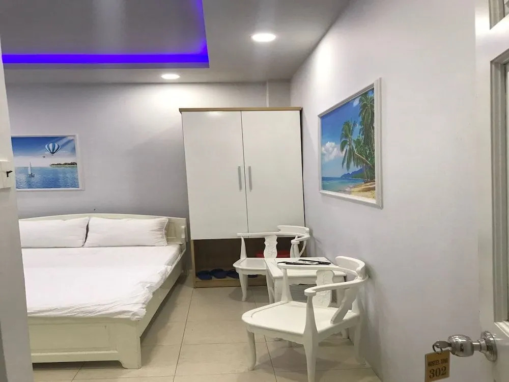 Spot On 900 Xina Hostel