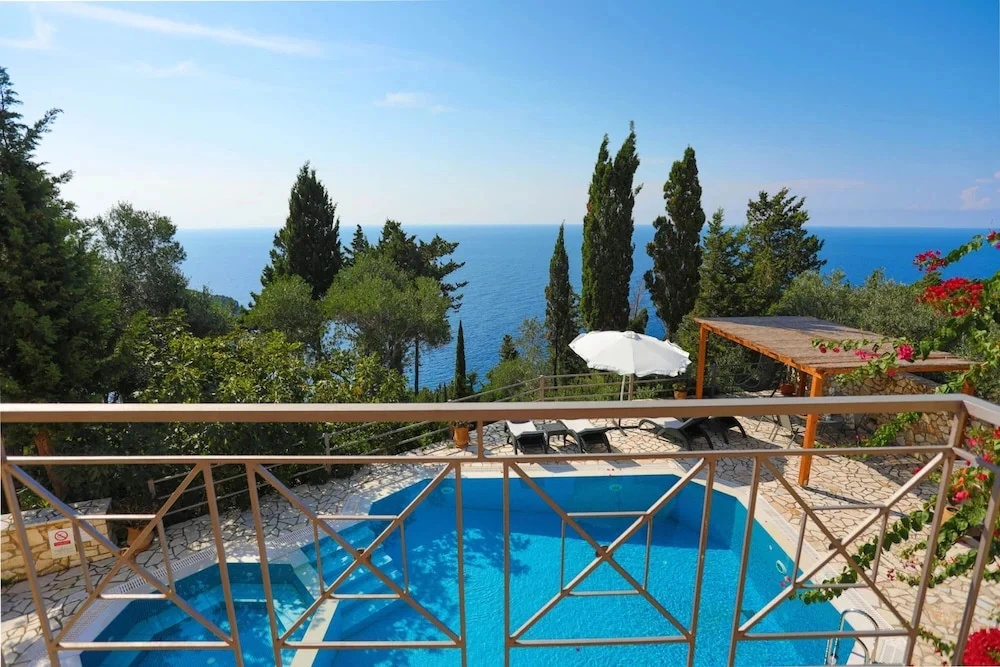 Villa Aloni in Paxi With 2 Bedrooms and 3 Bathrooms