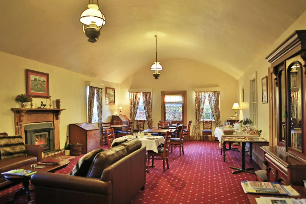 The Racecourse Inn