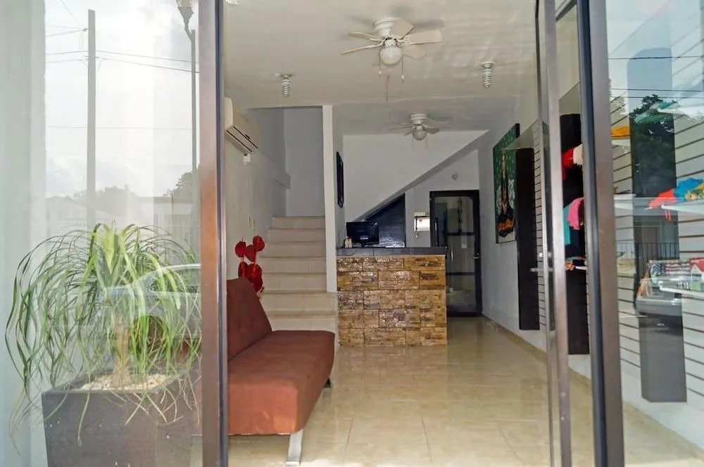 Hostal Frida - Adults Only