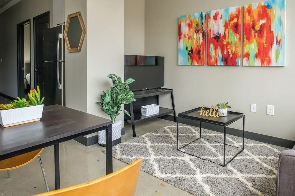 FRONTDESK Flashcube Apts Downtown Kansas City