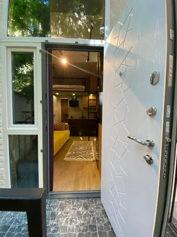 LEOGRAND apartment on Filatova 12