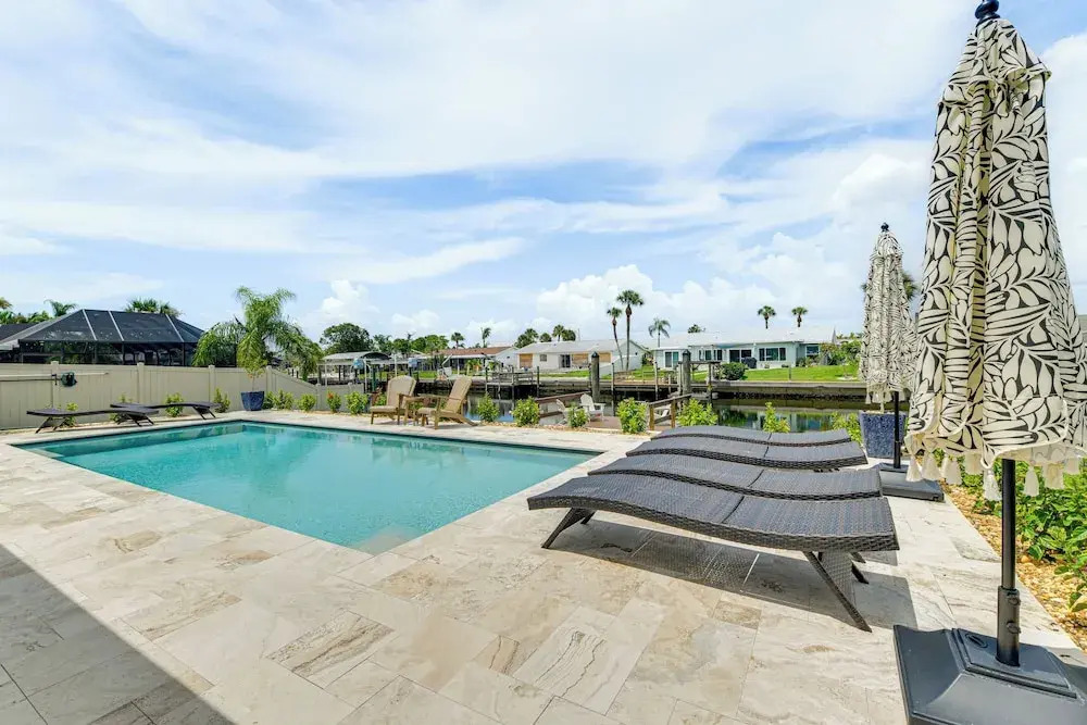 Private Pool w/ Canal Views: Apollo Beach Getaway