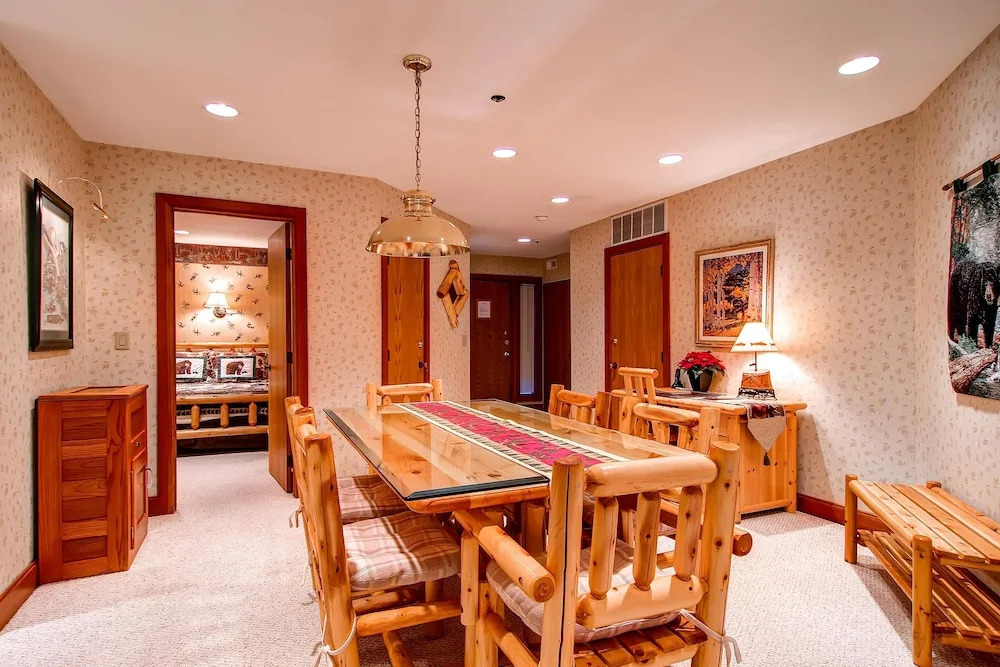 Silver Cliff Village 103 by Park City Lodging