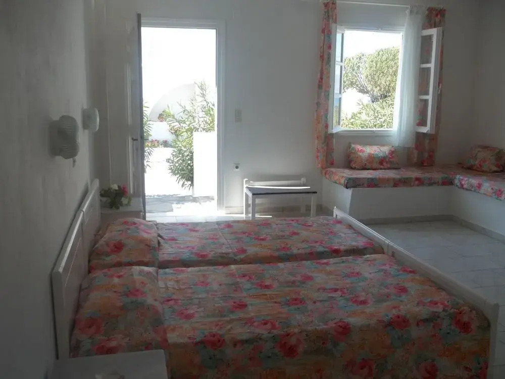 Karavas Apartments