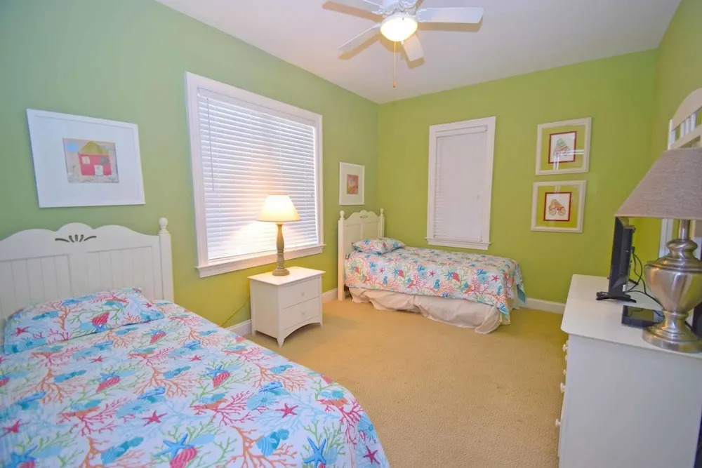 Laguna Vista 109 by RedAwning