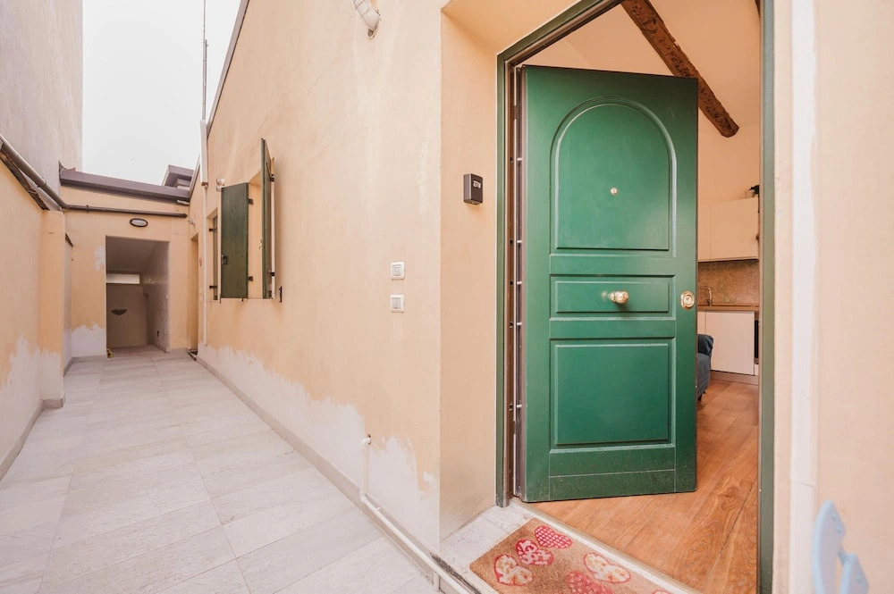 La Casetta-Stazione Verona Porta Vescovo