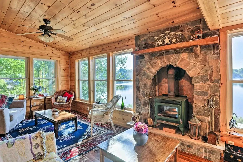 Lakefront Retreat w/ Dock & Yard in Tobyhanna!