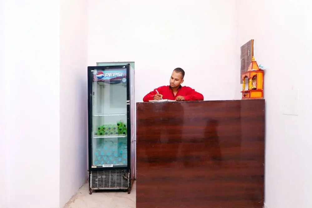Hotel Red Velvet Inn by OYO Rooms