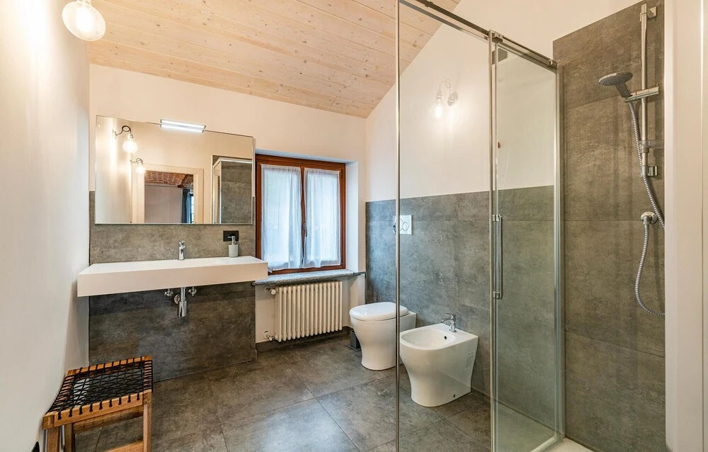 Amazing Home in Belveglio With 4 Bedrooms and Wifi