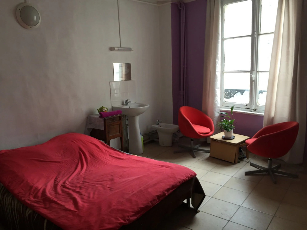 LE Globe