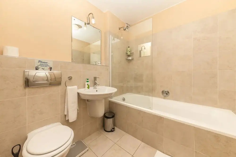 Delightful 2 Bedroom Townhouse in Woodstock