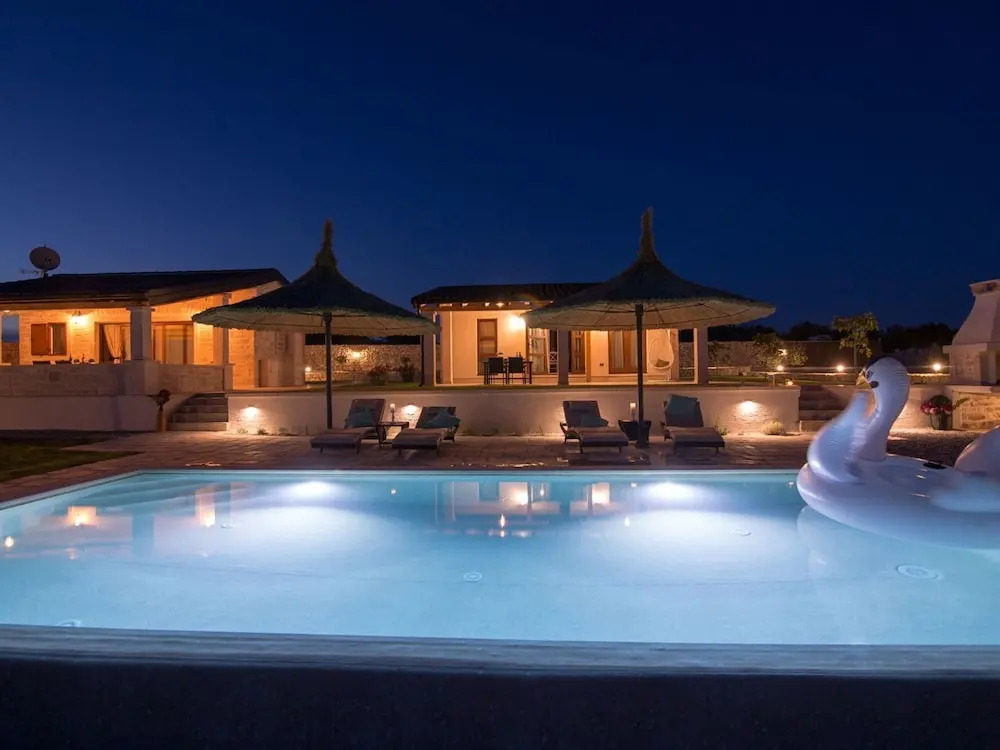Spacious Villa in Biograd na Moru With Pool